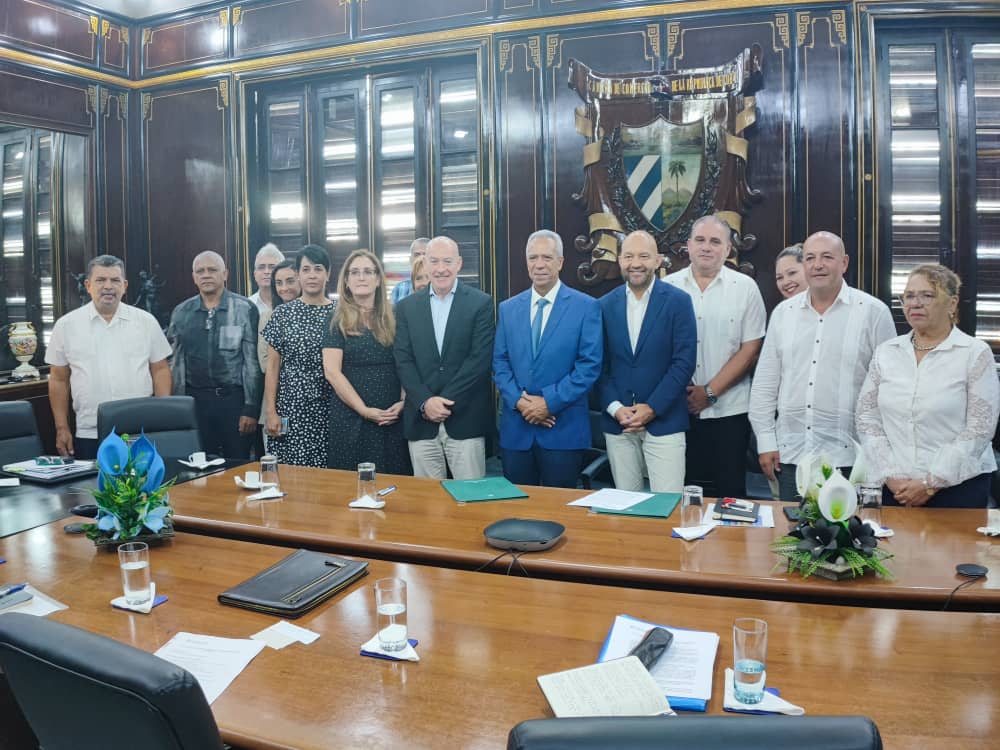 Visita de Jaime García Legas a la Cámara de Comercio de Cuba